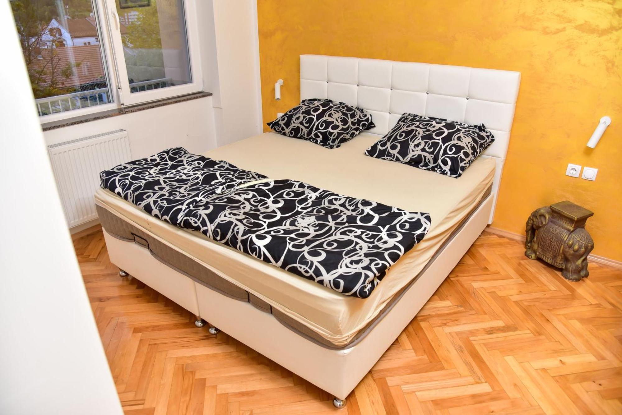 Goldi Apartman Banja Luka Exterior foto